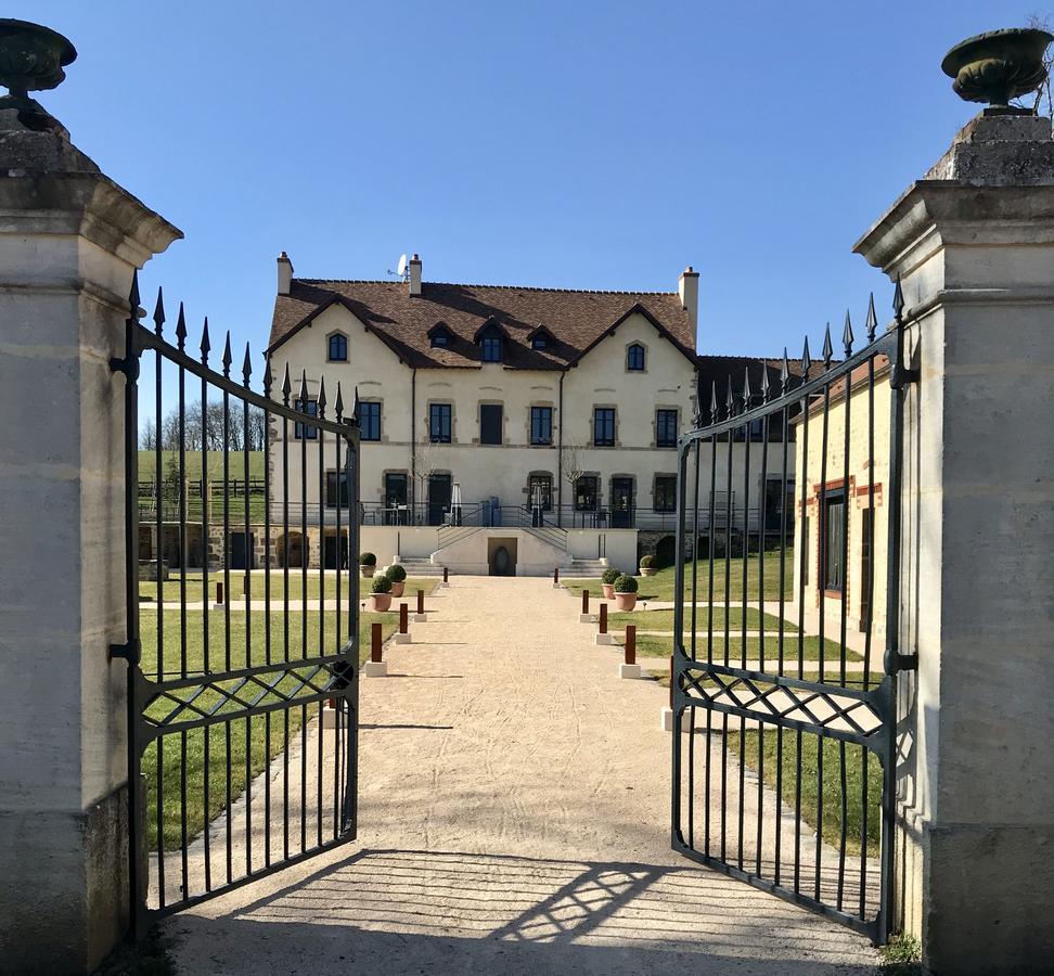 Domaine De Rymska & Spa - Relais & Chateaux Saint-Jean-de-Trezy Экстерьер фото
